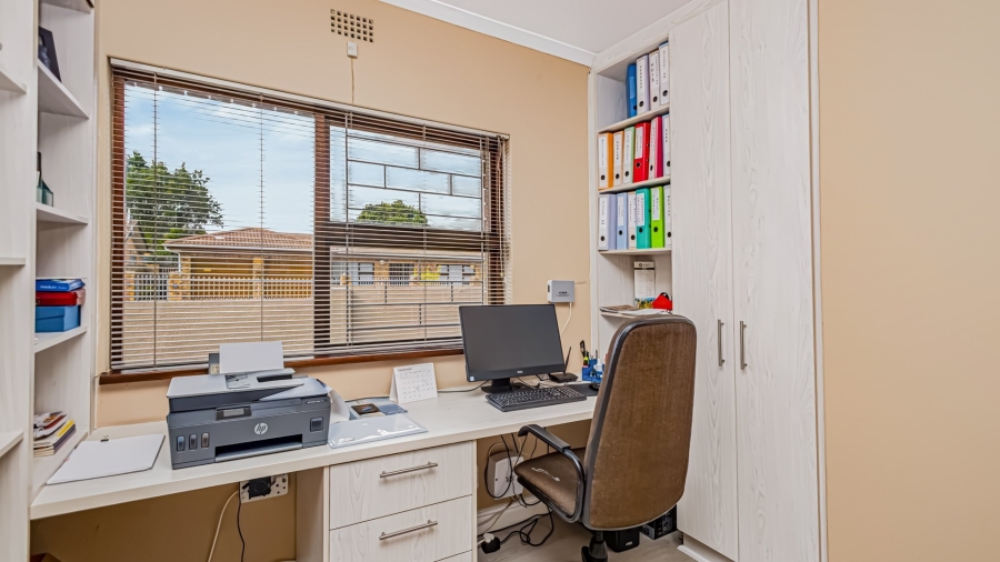3 Bedroom Property for Sale in Monte Vista Western Cape